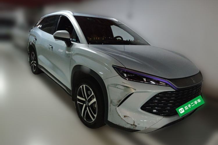 Used BYD Song L DM-i 2024 112 km Beyond Edition Front Right 45 Deg