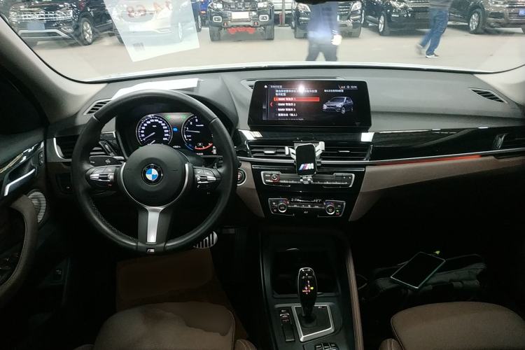 Used BMW X1 2021 Restyled sDrive25Li Leading Edition
