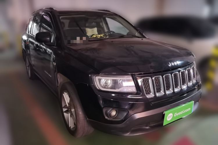 Used Jeep Compass 2013 2.4L four-wheel drive luxury version
