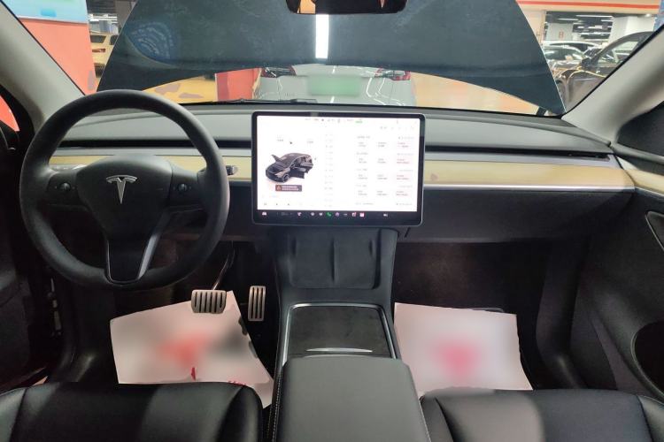 Used Tesla Model Y 2022 Performance High-Performance All-Wheel-Drive Version Center Console