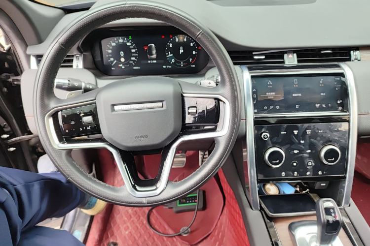 Used Land Rover Discovery Sport 2022 Revised Version 249 PS R-Dynamic S Performance Edition 5 Seats Center Console