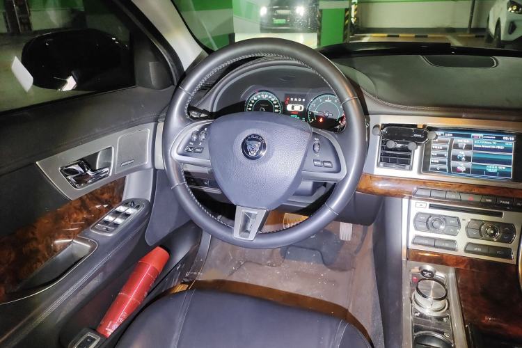 Used Jaguar XF 2014 XF 2.0T Luxury Edition
