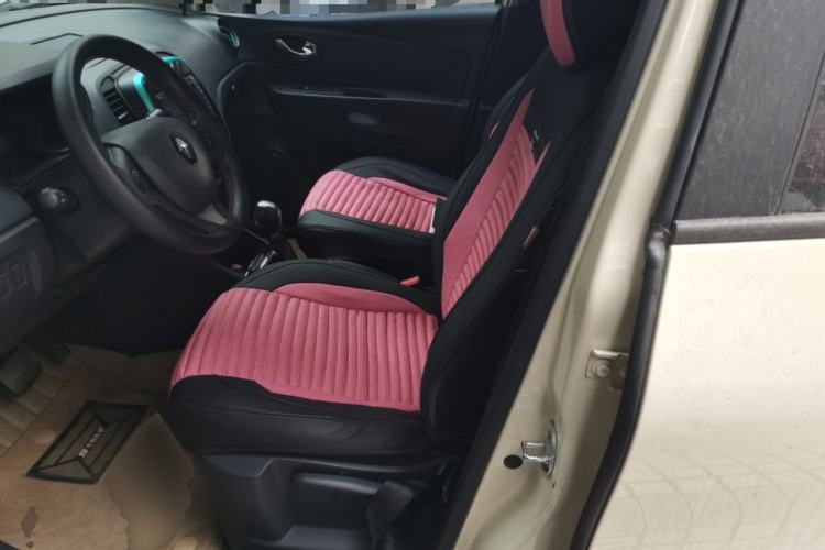 Used Renault Captur 2015 1.2T Automatic Standard Edition Left Front Seat