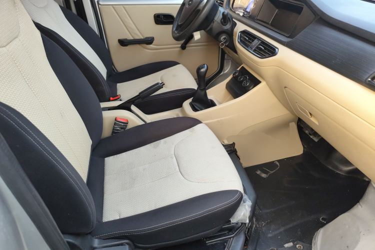 Used Kuayue Kuayue Xing V3 2023 1.5L Gasoline Comfort Model 7-Seater Passenger Vehicle
