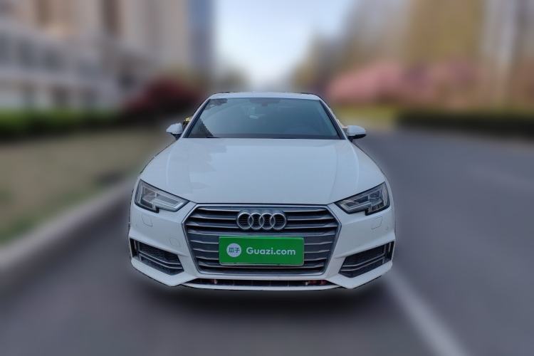 Used Audi A4L 2018 30th Anniversary Edition 40 TFSI Fashion Model
