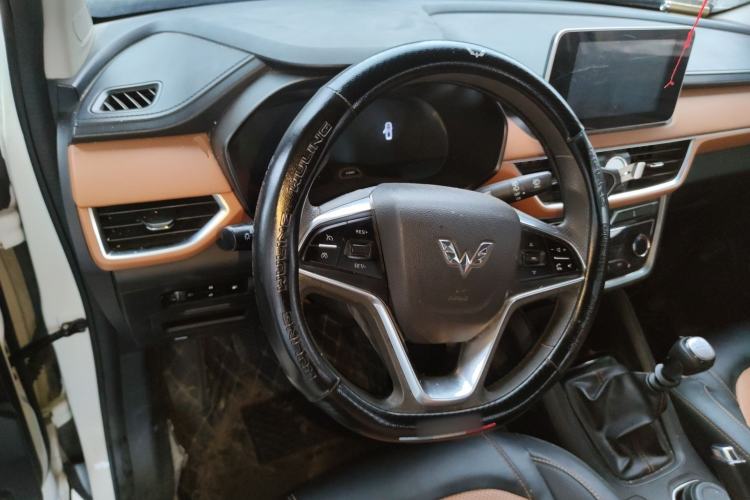 Used Wuling Hongguang S3 2018 1.5L Manual Luxury Model China V Standard