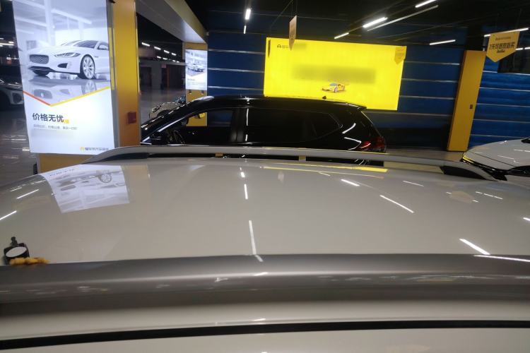 Used Venucia T70 2018 2.0L CVT Smart Edition Roof