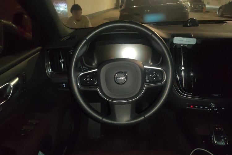 Used Volvo S60 2022 B4 Zhiyuan Luxury Edition
