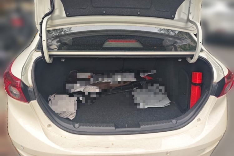 Used Mazda 3 Axela 2016 Sedan 1.5L Automatic Comfort Model