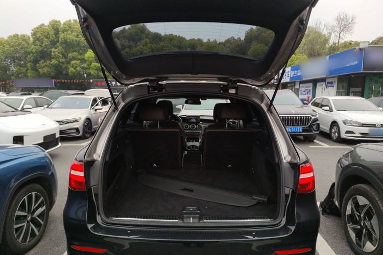 Used Mercedes-Benz GLC 2019 GLC 300 L 4MATIC Dynamic Model Trunk