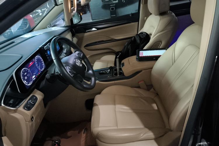 Used Buick GL8 2021 ES Land Cruiser 653T Luxury Edition