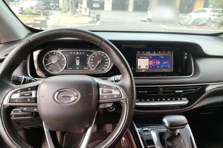 Used GAC Trumpchi M6 2021 270T DCT Luxury Edition (6-seater) Center Console