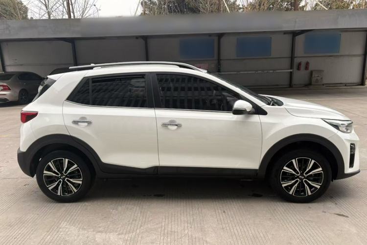 Used Kia kx1 Stonic 2021 1.4L CVT Fun Edition
