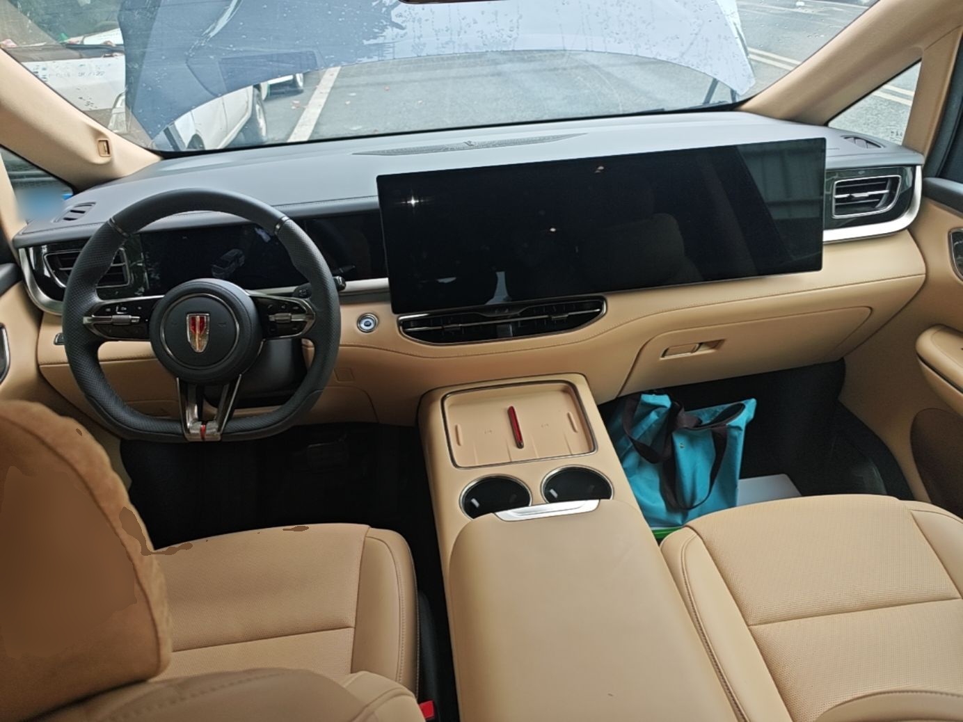Hongqi HQ9 PHEV 2026 Model 2.0T Four-Wheel Drive Prestige Edition — снимка 12