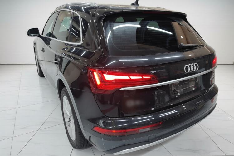Used Audi Q5L 2023 40T Luxury Elegant Model Exterior 3