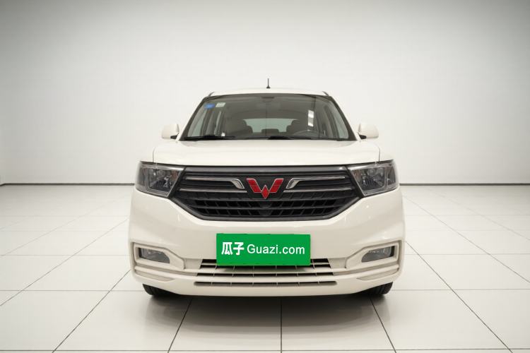 Used Wuling Hongguang V 2019 1.5L Enjoyment Version China VI LAR

