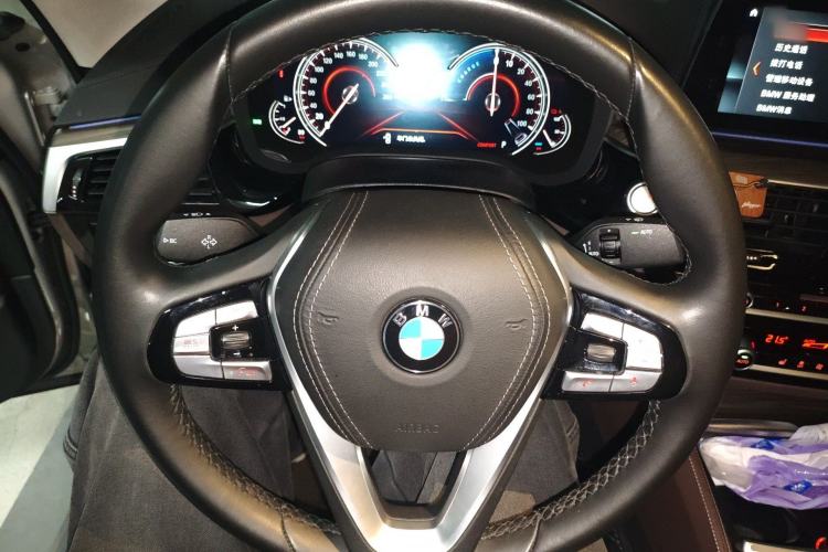 Used BMW 5 Series New Energy 2018 530Le Luxury Package Steering Wheel