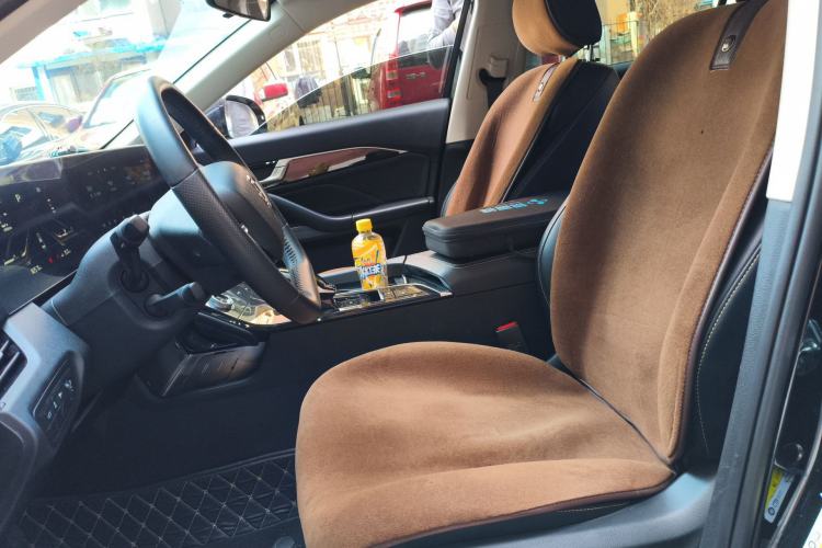 Used Bestune B70 2023 Third Generation 1.5T Automatic Enjoyment Version 70th Anniversary Edition Left Front Seat