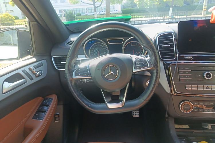 Used Mercedes-Benz GLE AMG 2017 AMG GLE 43 4MATIC Steering Wheel