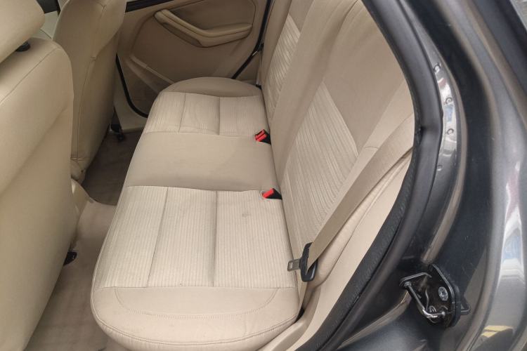 Used Ford Focus 2013 Sedan Classic 1.8L Automatic Base Model