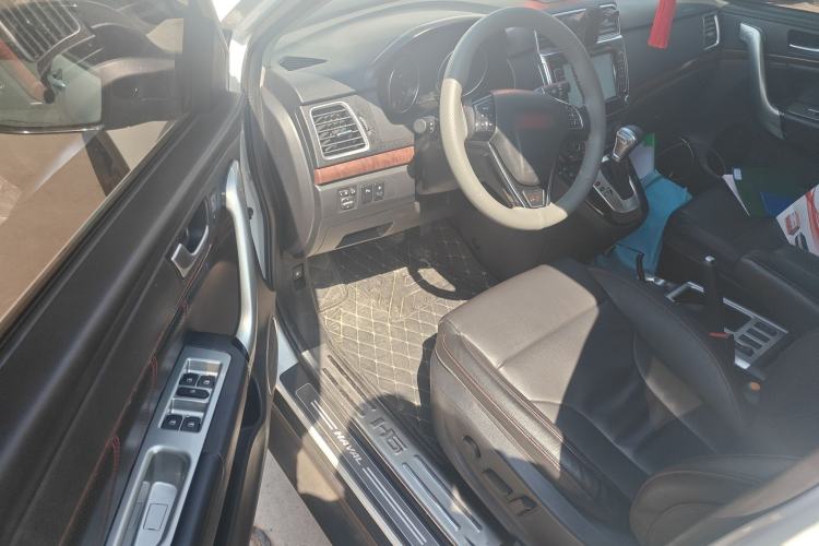 Used Haval H6 2014 Sports Edition 2.4L Automatic Prestige Model
