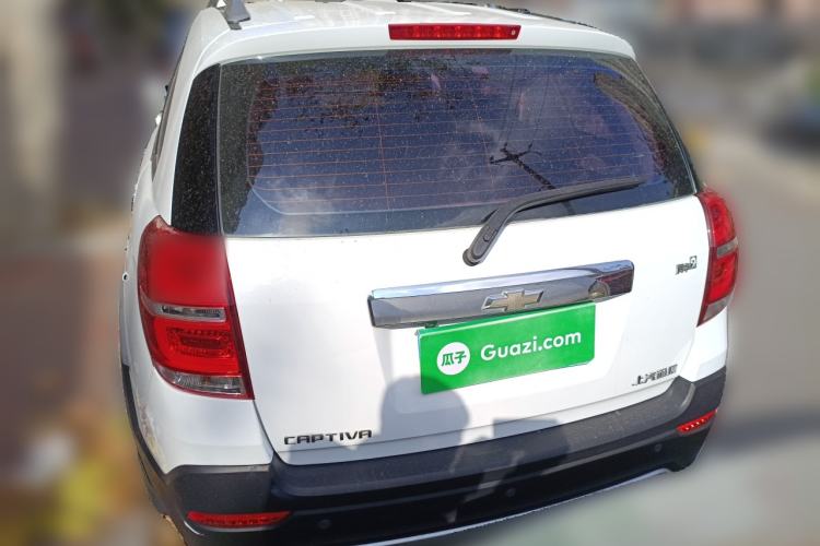 Used Chevrolet Captiva 2015 2.4L 4x4 Flagship Edition 7-Seater
