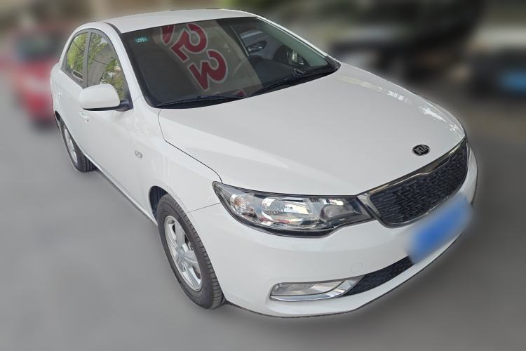 Used Kia Forte 2014 1.6L MT GL Front Right 45 Deg