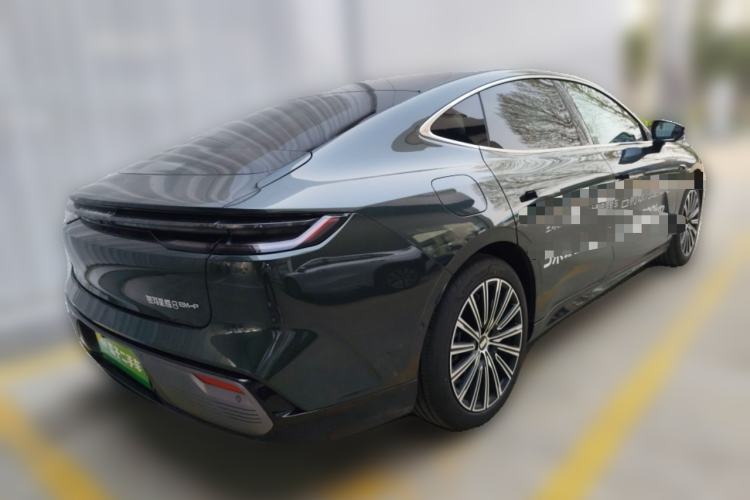 Used Geely Galaxy 8 2025 130km EM-P Starship Edition Rear Right 45 Deg