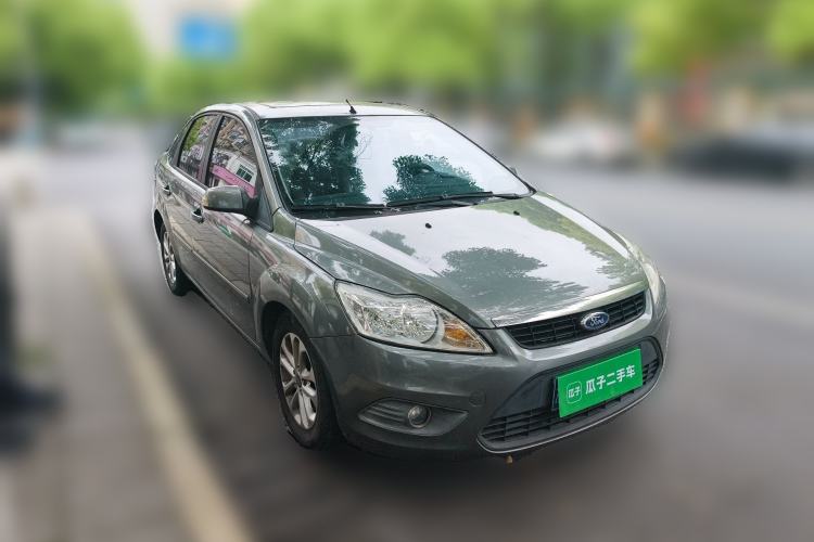 Used Ford Focus 2011 Sedan 1.8L Automatic Fashion Edition Front Right 45 Deg