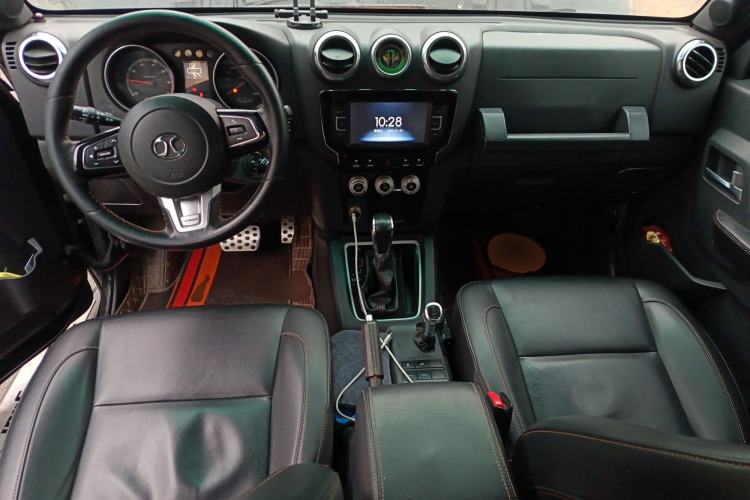 Used BAIC Off-Road BJ40 2017 40L 2.3T Automatic All-Wheel Drive Ring of the Tower Champion Edition
