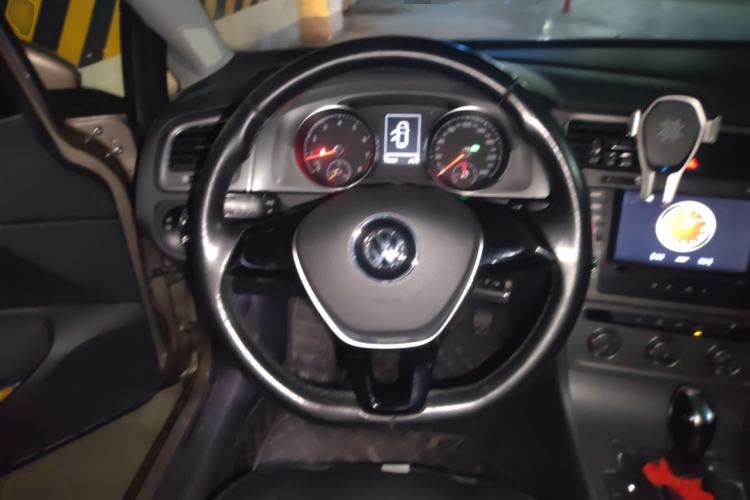 Used Volkswagen Golf 2015 1.4TSI Automatic Comfort Model
