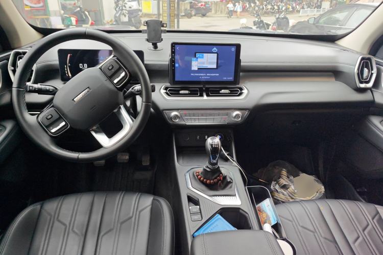 Used Haval H5 2023 2.0T Manual Two-Wheel Drive Return-to-Order Custom Edition Gasoline
