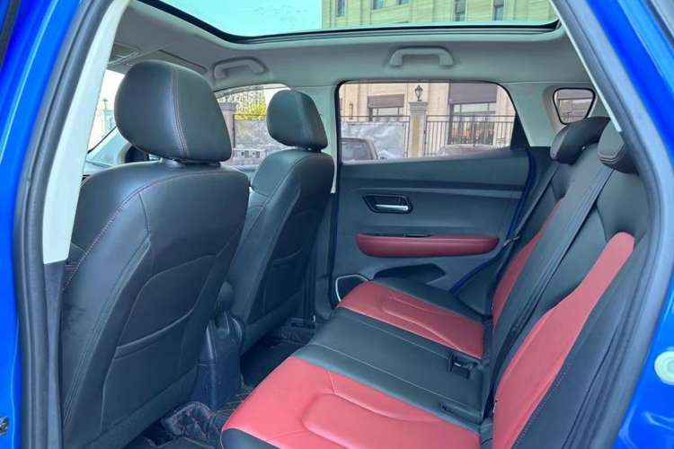 Used Haval H2s 2018 Blue Label 1.5T Dual-Clutch Fashion Edition Interior 3