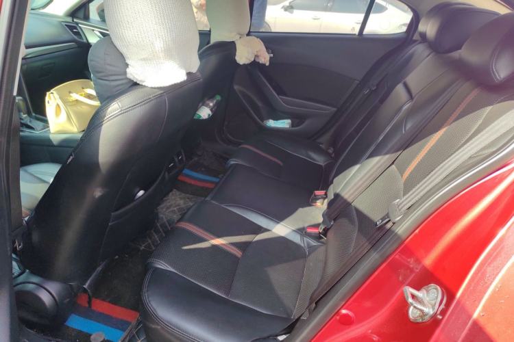 Used Mazda 3 Axela 2017 Sedan 1.5L Automatic Luxury Model Emission Standard China V
