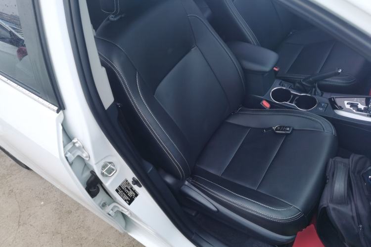 Used Toyota Corolla 2018 1.2T S-CVT GL Smart Enjoyment Version Right Front Seat