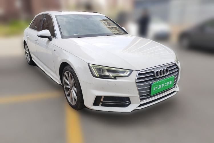 Used Audi A4L 2018 30th Anniversary Edition 40 TFSI Fashion Model Front Right 45 Deg