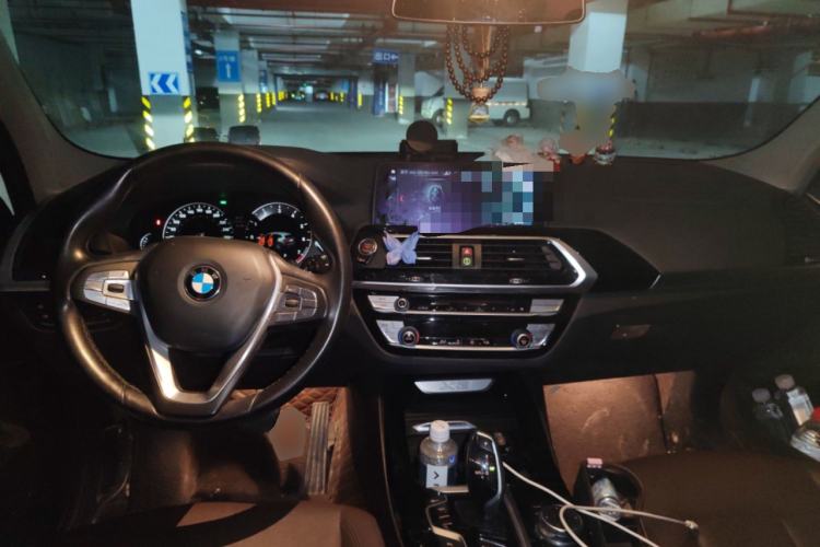 Used BMW X3 2018 xDrive25i Luxury Package China VI Emission Standard Center Console