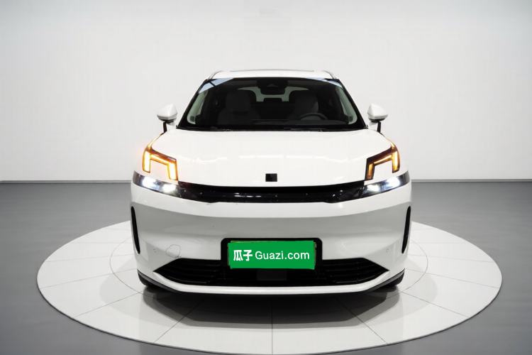 Used Lynk & Co 08 EM-P 2023 120km Long-Range Pro Front