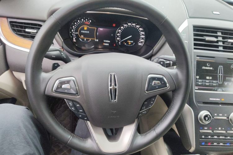 Used Lincoln MKC 2014 2.0T Four-Wheel Drive Luxury Edition Steering Wheel
