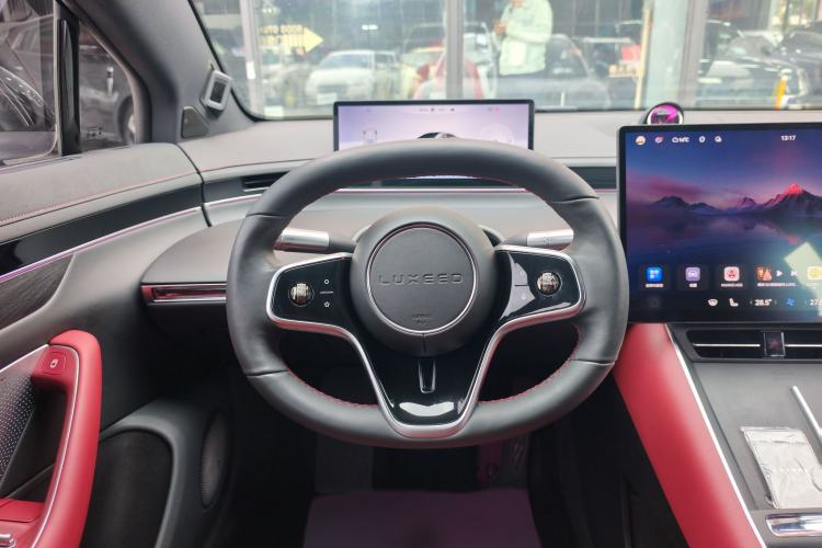 Used Hima Luxeed S7 2024 Max Rear-Drive Long-Range Intelligent Driving Version