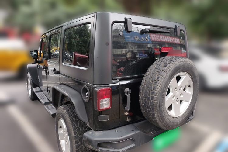 Used Jeep Wrangler 2015 2.8TD Sahara Four-Door Comfort Edition
