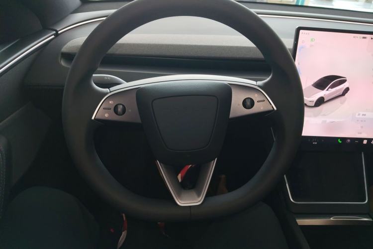 Used Tesla Model Y 2026 Rear-Drive Model
