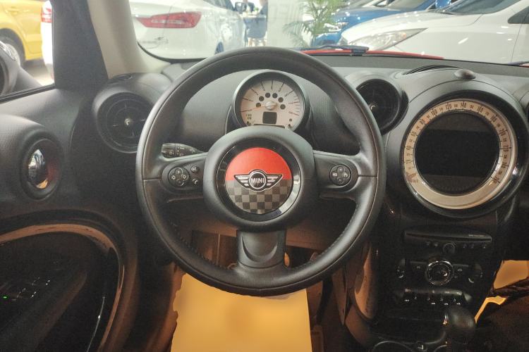 Used MINI Countryman 2014 1.6L COOPER Fun
