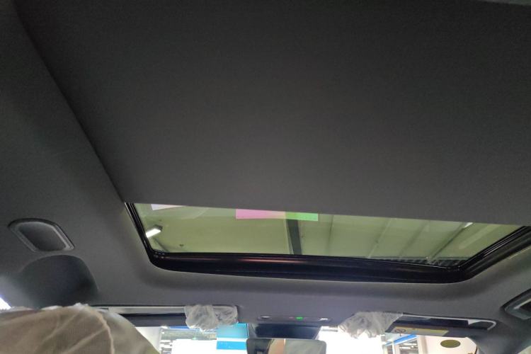 Used Lynk & Co 07 2024 EM-P 126 Long-Range Halo