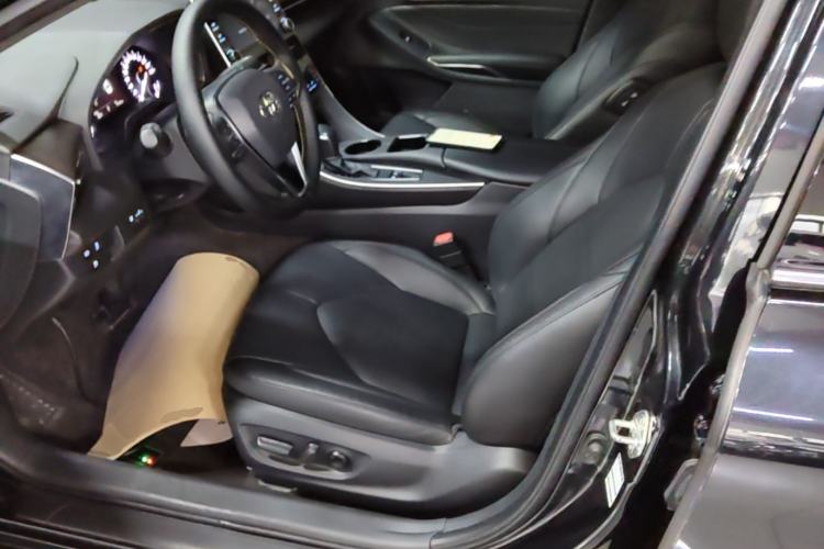 Used Toyota Avalon 2019 2.0L Luxury Edition China VI Standard
