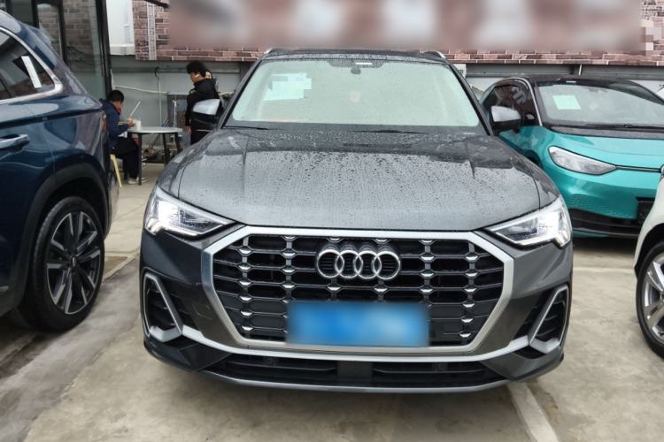 Used Audi Q3 2021 35 TFSI Fashion Dynamic Model