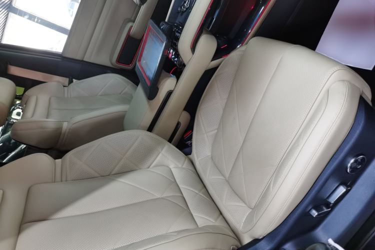 Used Formula Leopard Leopard 5 2023 Navigator Edition
