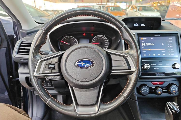 Used Subaru XV 2018 2.0i All-Wheel-Drive Elite Edition Steering Wheel