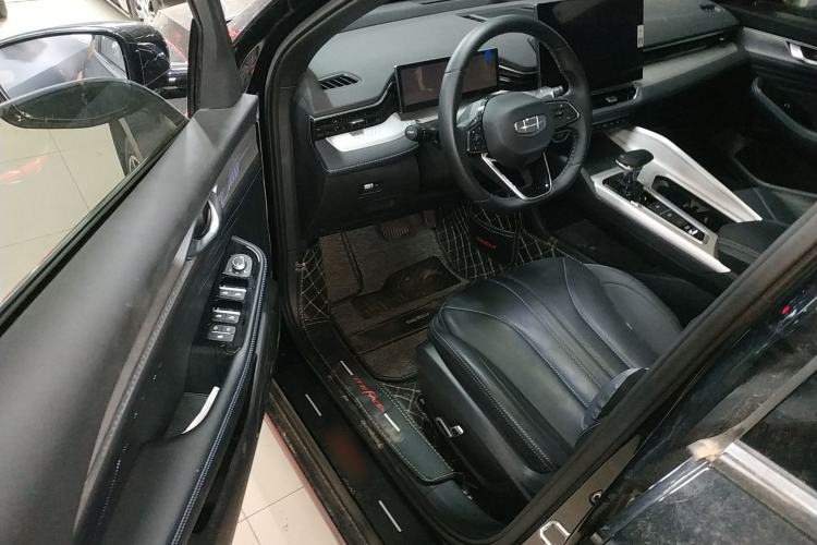 Used Geely Auto Preface 2025 Dongfang Yao 1.5TD Kunlun Edition Driver Seat