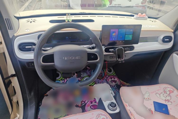 Used Geely Galaxy Panda 2025 210 km – Yuanqi Bear Center Console